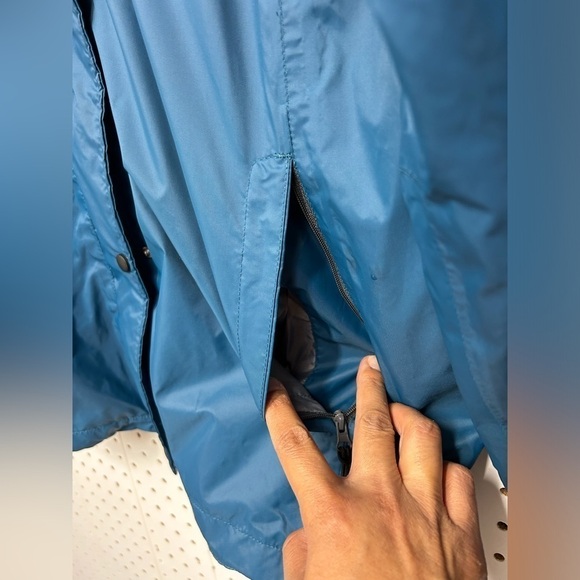 Baleaf Windbreaker With Hoodies - Picture 3 of 6